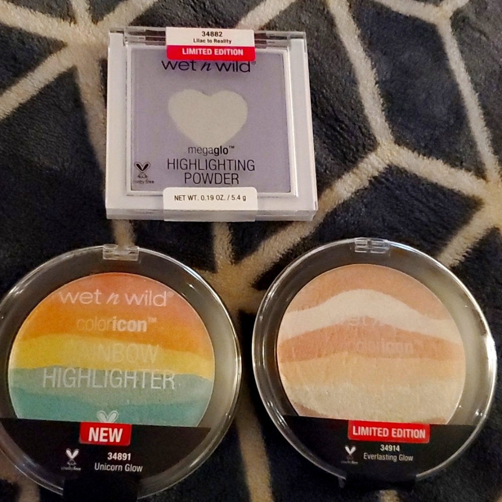 Wet n Wild highlighters